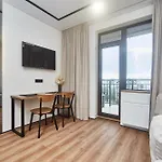 Acropolis 4*
