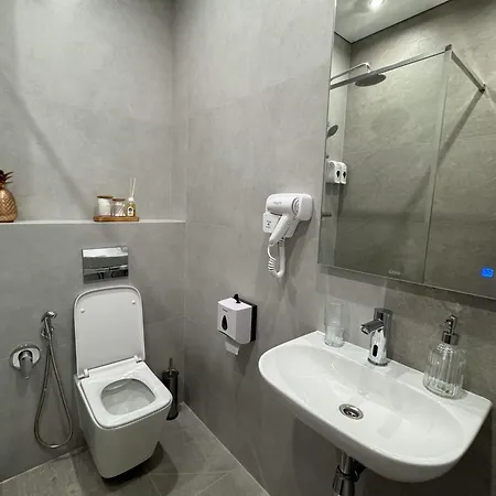 Acropolis 4*