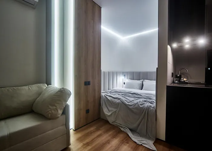 Acropolis Apartmanhotel 4*