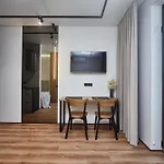 Acropolis Aparthotel Odesa