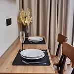 Acropolis Aparthotel 4*