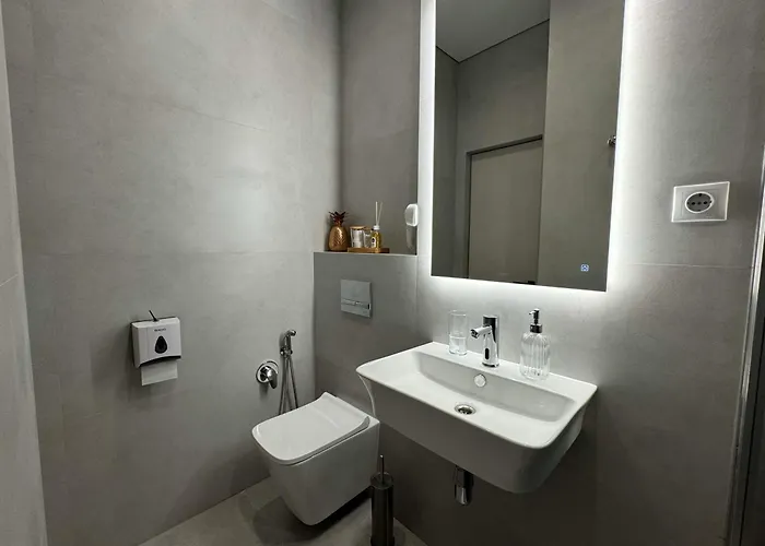 Acropolis Apartahotel 4*